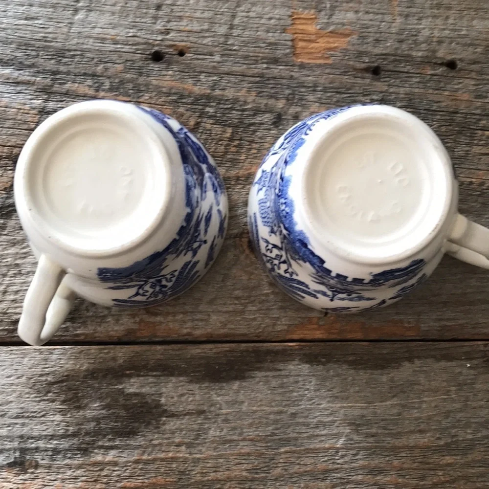 Blue Willow Coffee Cups - Set of Two - Picture 3 of 9